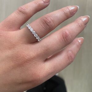 Elegant Silver Band Ring